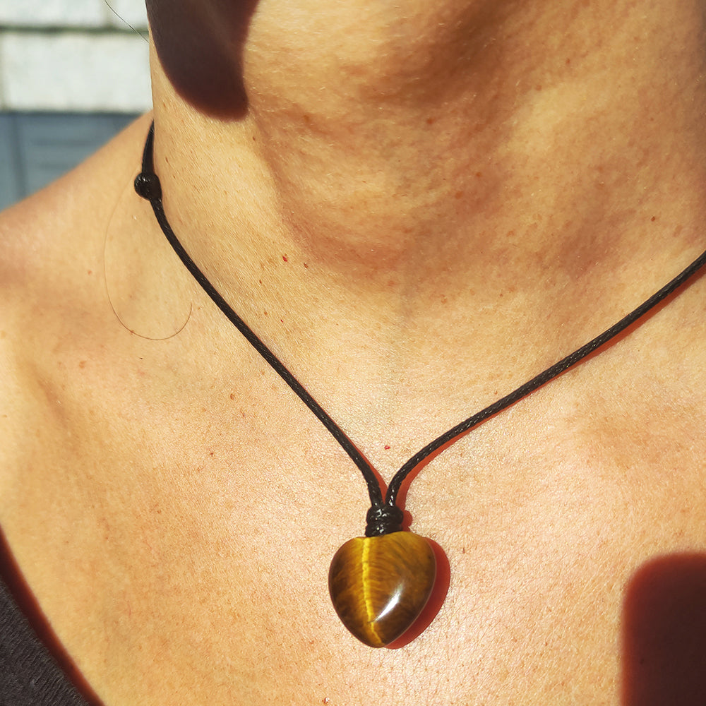 Colgante Corazón de Piedra de Ojo de Tigre