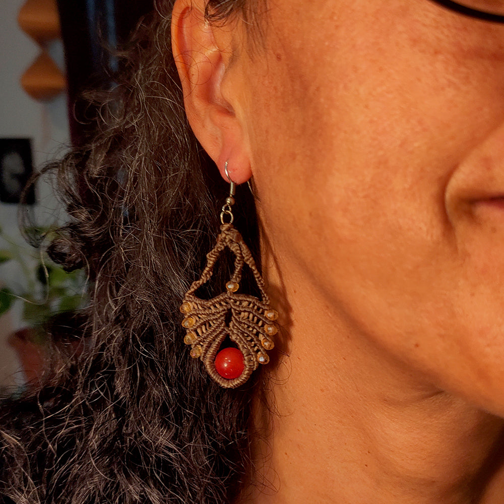 Pendientes de Macramé Raices con Piedra Jaspe Rojo