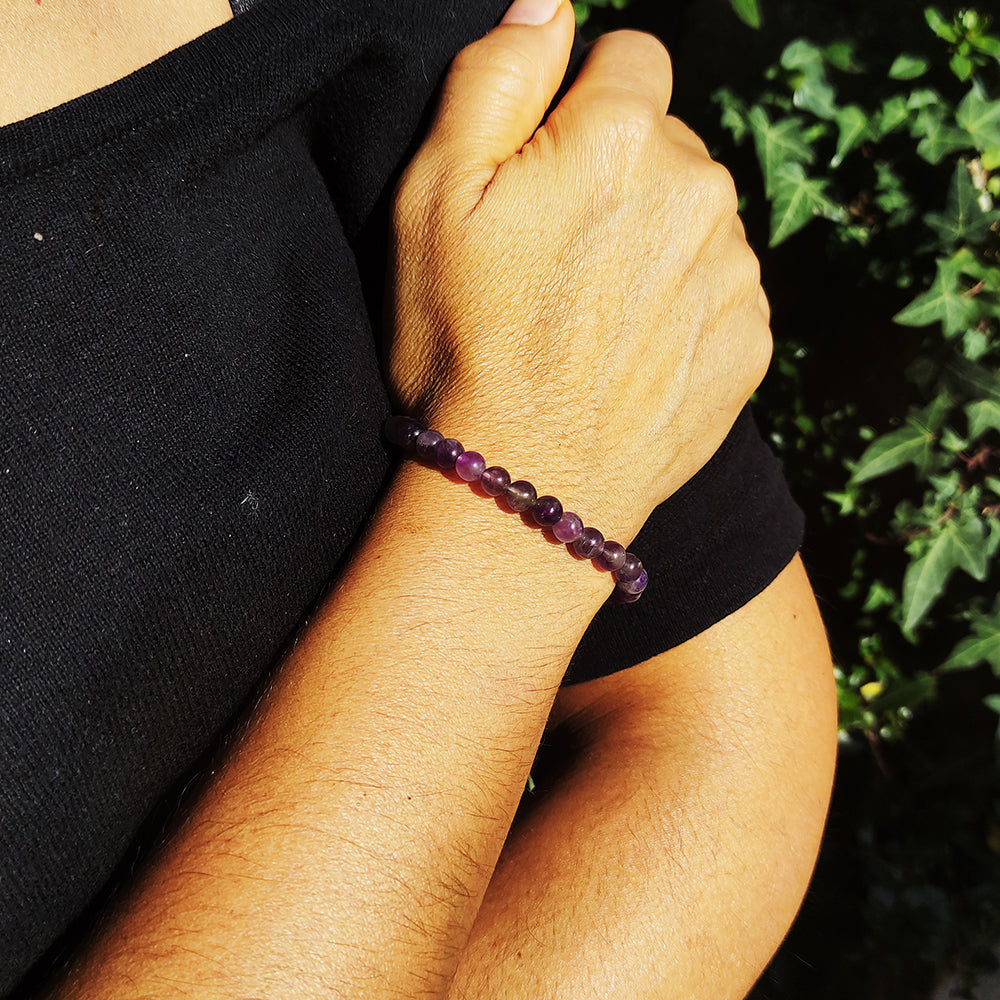 Pulsera de piedras de Amatista