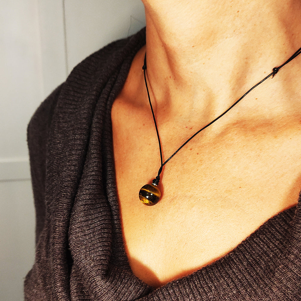 Colgante Bolita de Piedra de Ojo de Tigre