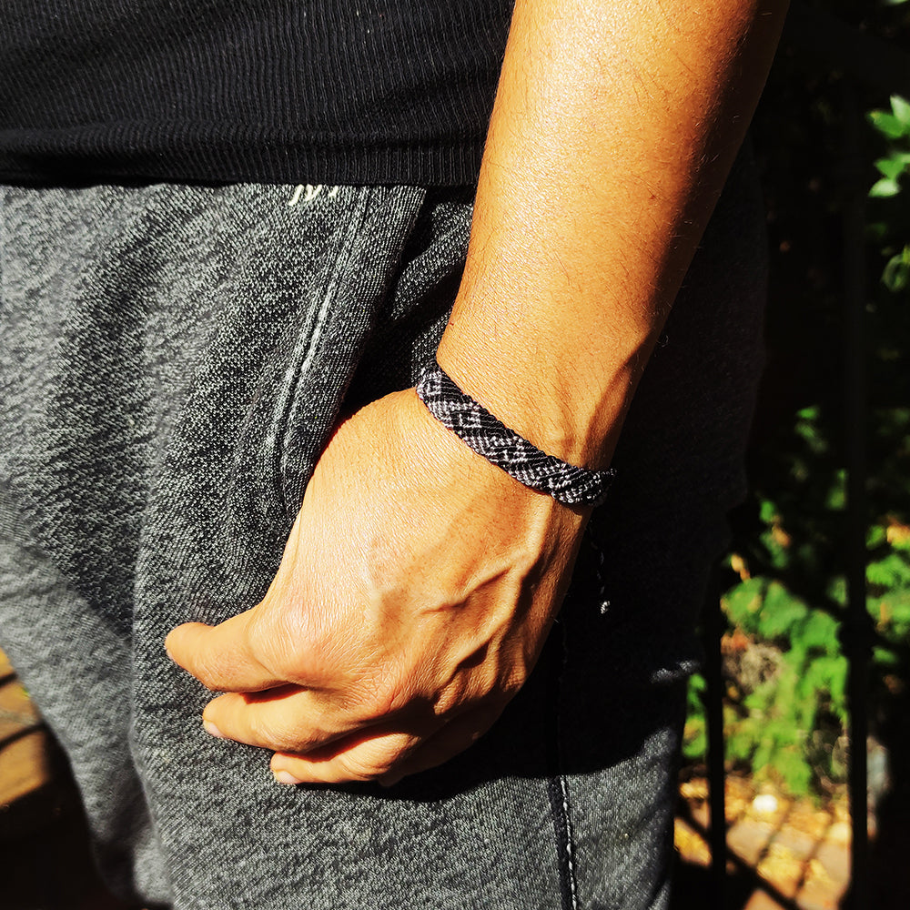 Pulsera plana hilo olas 2 colores