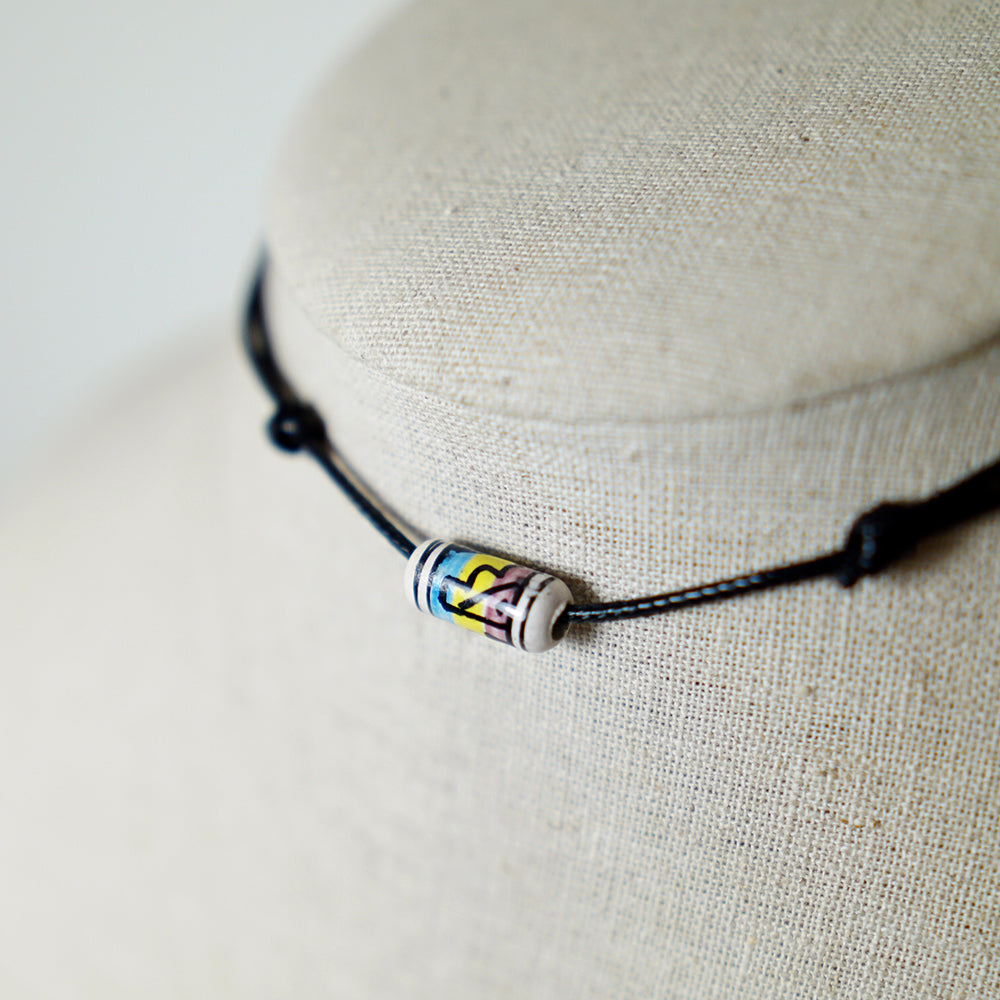 Colgante con Cuenta Tribal Tricolor