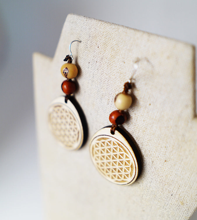 Pendientes Flor de la Vida Bolitas Madera Arce Trinity