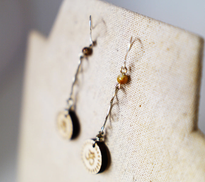 Pendientes Om Largos Madera Arce Trinity