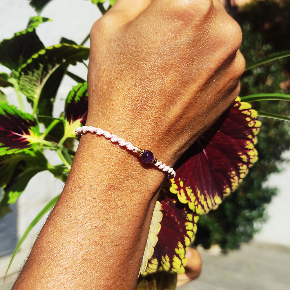 Pulsera macramé entorchada con piedra amatista