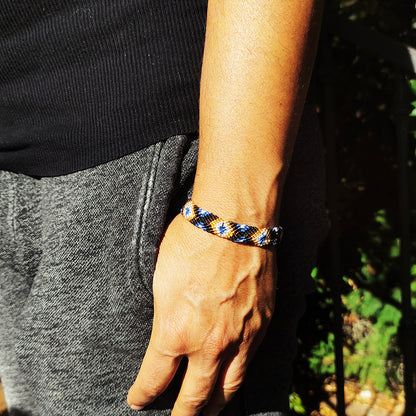 Pulsera plana hilo 5 colores luz