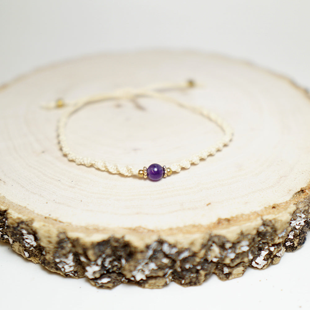 Pulsera macramé entorchada con piedra amatista