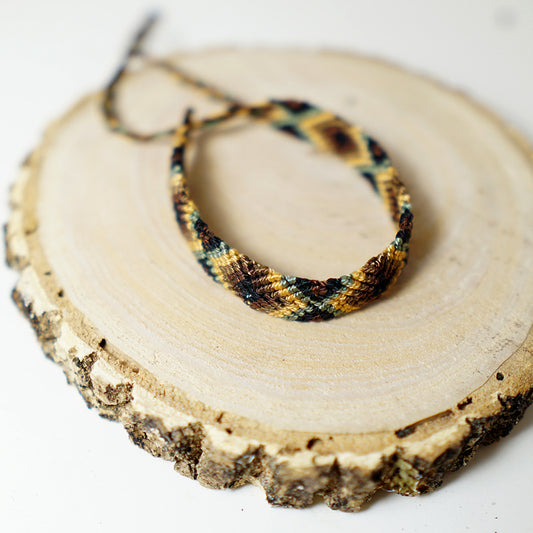 Pulsera plana hilo rombos 5 colores