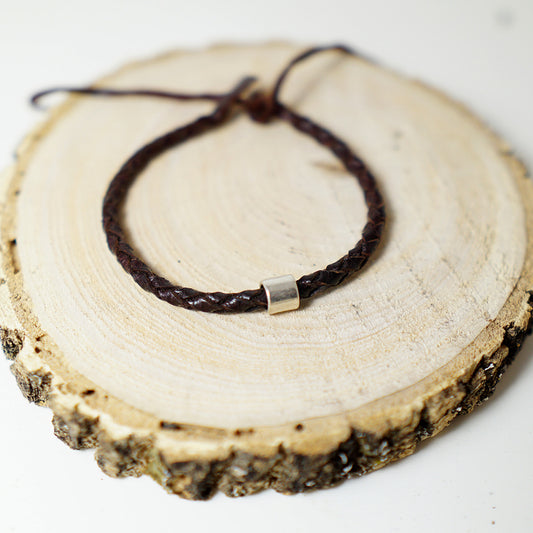 Pulsera de Cuero Trenzado con Cuenta de Zamak