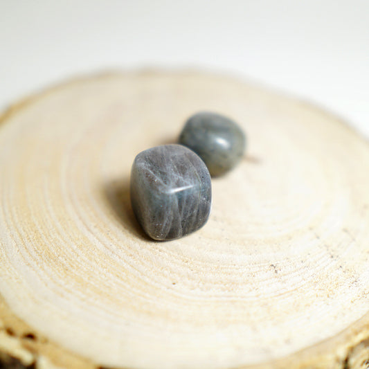 Canto rodado Labradorita