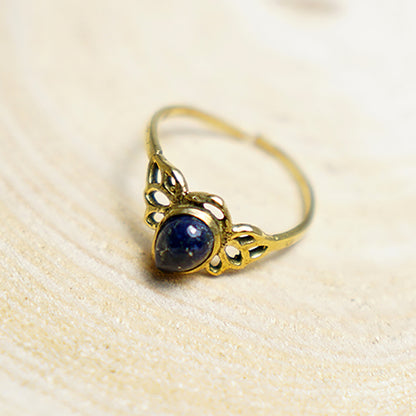 Anillo Alado con Piedra Lapislázuli