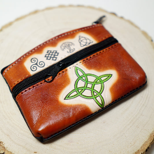 Monedero de Cuero con Nudo de Bruja