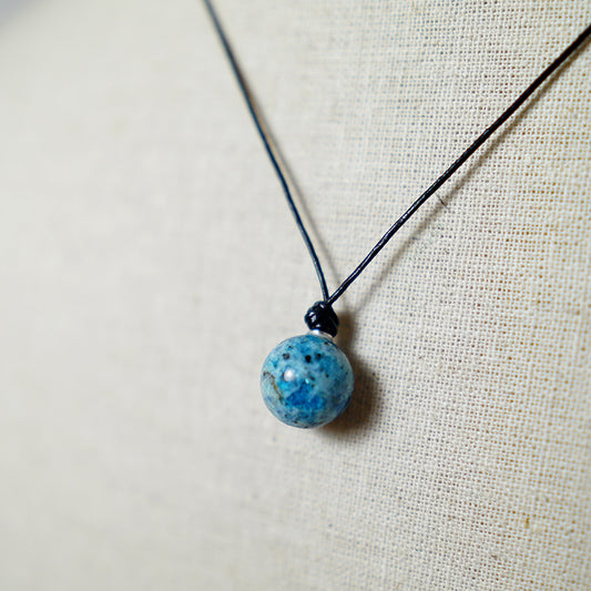 Colgante Bolita de Piedra de Apatita Azul