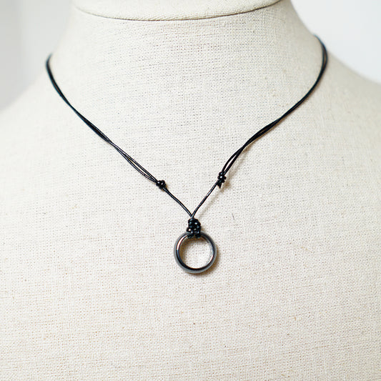 Colgante con Aro de Piedra Hematita