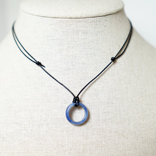 Colgante con Aro de Piedra Sodalita