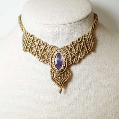 Collar de Macramé con Piedra Amatista