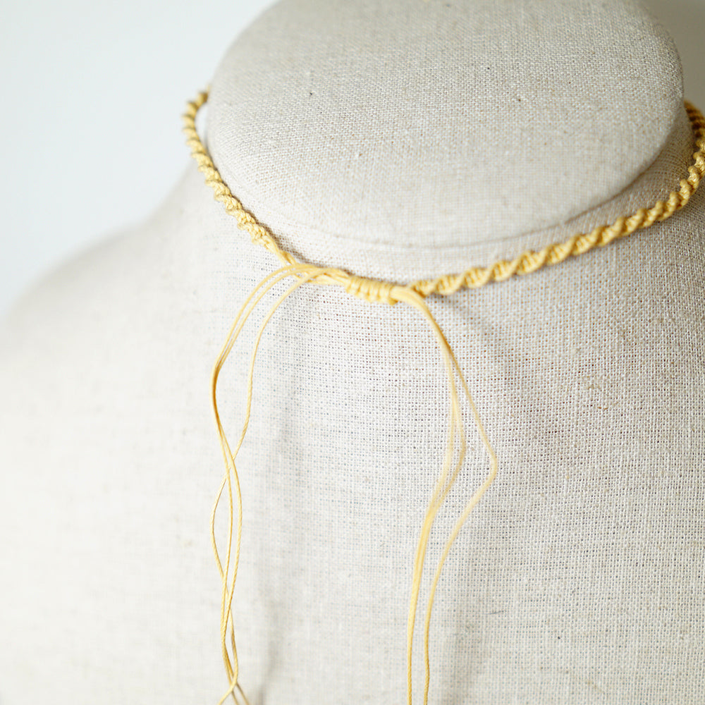 Collar de Macramé Entorchado con Piedra de Ojo de Tigre