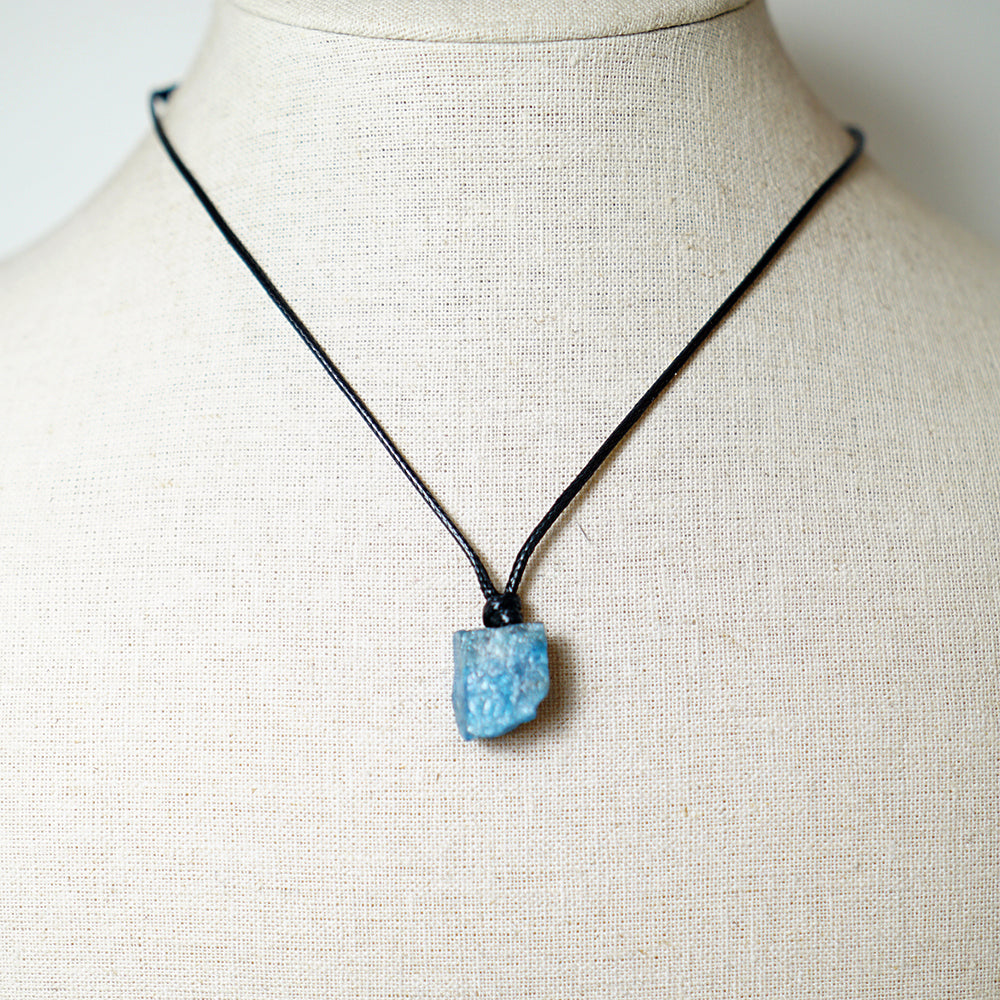 Colgante con Piedra de Lapislázuli en Bruto