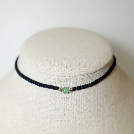 Collar de Macramé Plano con Piedra Aventurina