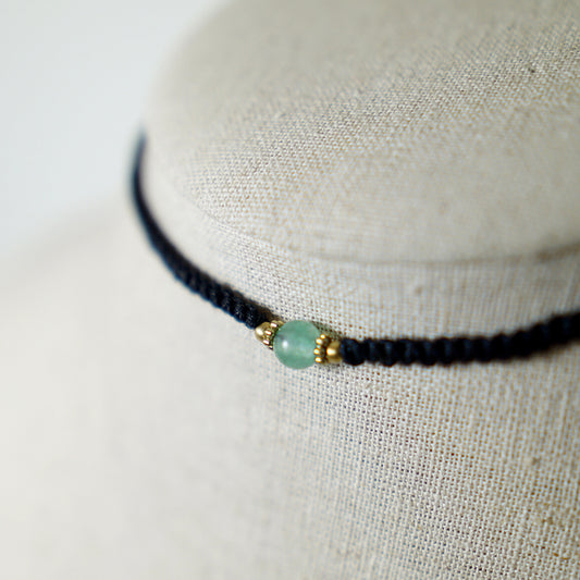 Collar de Macramé Plano con Piedra Aventurina