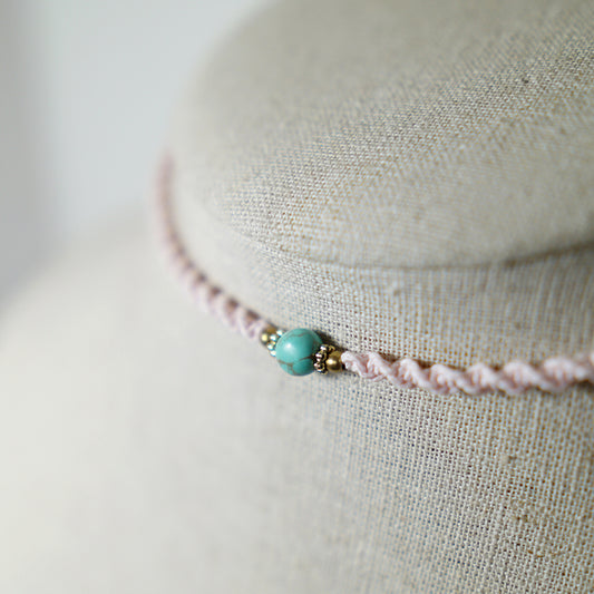 Collar de Macramé Entorchado con Piedra Turquesa