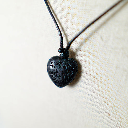 Colgante Corazón de Piedra Volcánica