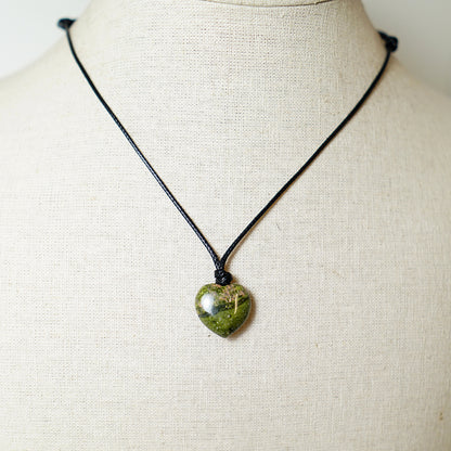 Colgante Corazón de Piedra de Jaspe Unakita