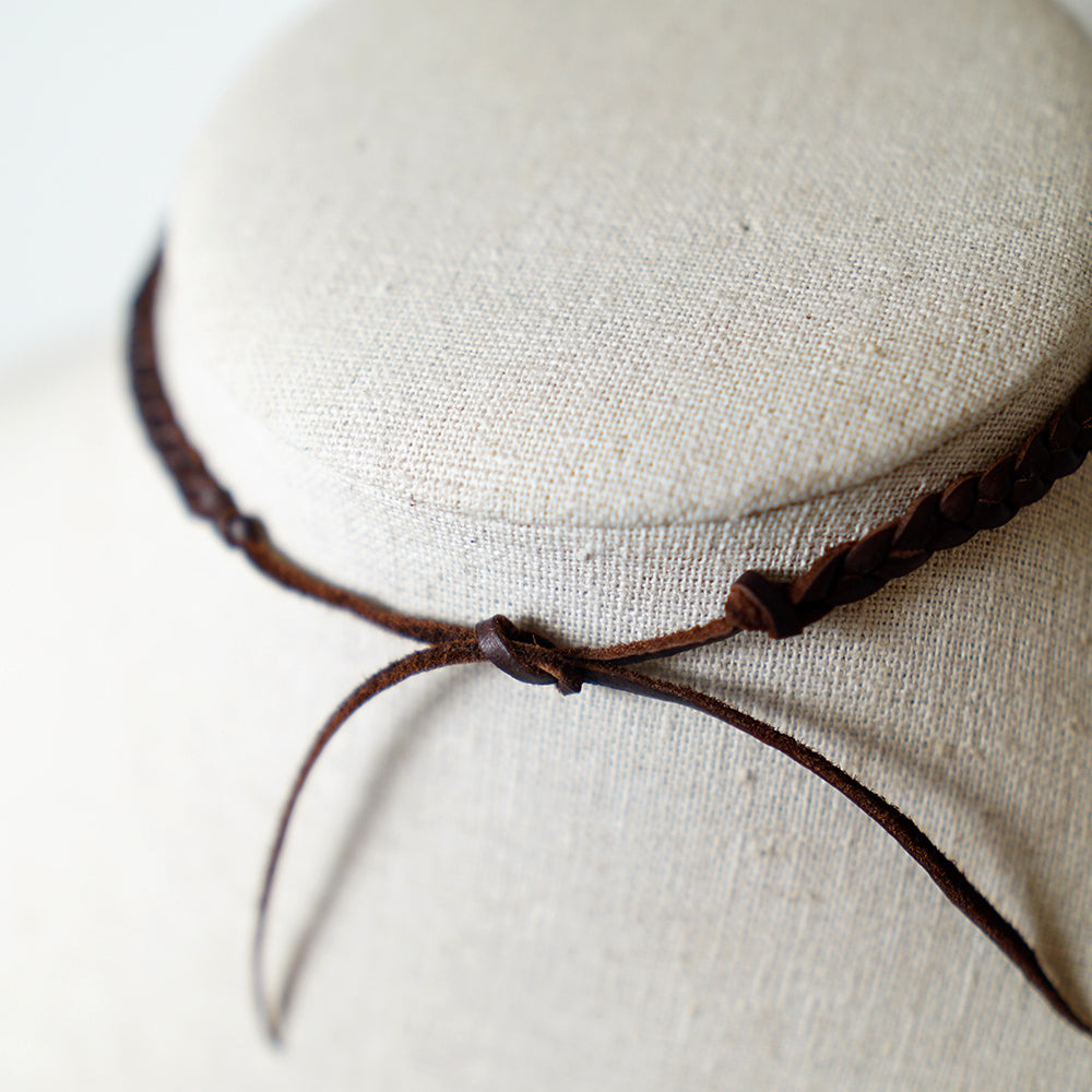 Collar de Cuero Trenzado