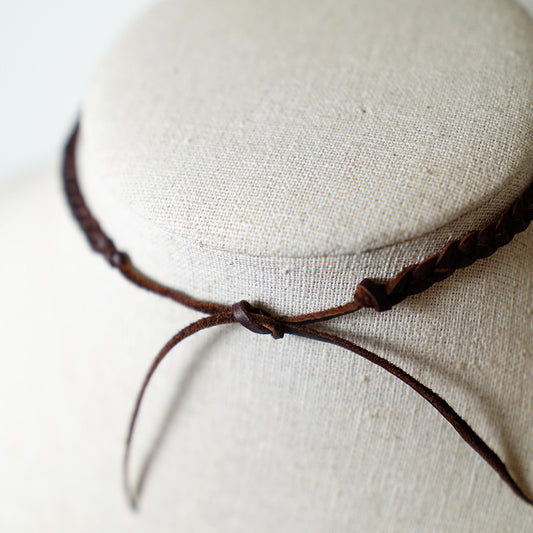 Collar de Cuero Trenzado