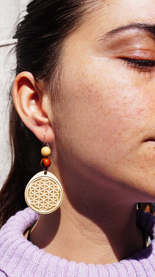 Pendientes Flor de la Vida Bolitas Madera Arce Trinity